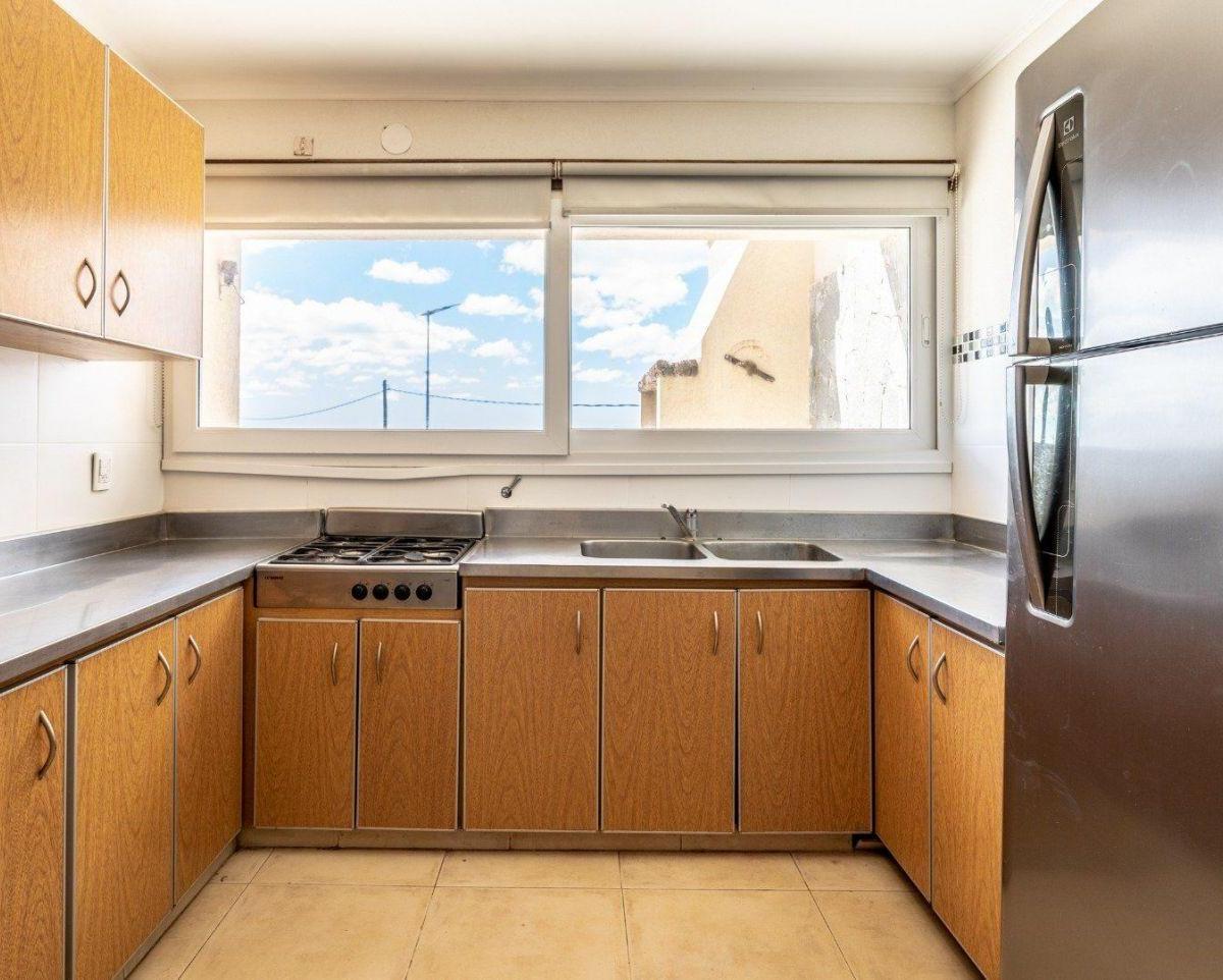 Foto de Casa 4 Dormitorios en Venta en Pinamar Zona Linea de Mar, imagen 5