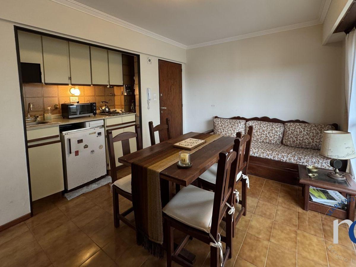Departamento en Venta 1 Dormitorio con Cochera en Pinamar Zona Centro