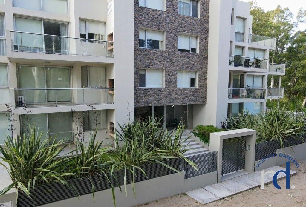 Departamento en Venta 2 Dormitorios con Pileta en Pinamar Zona Centro