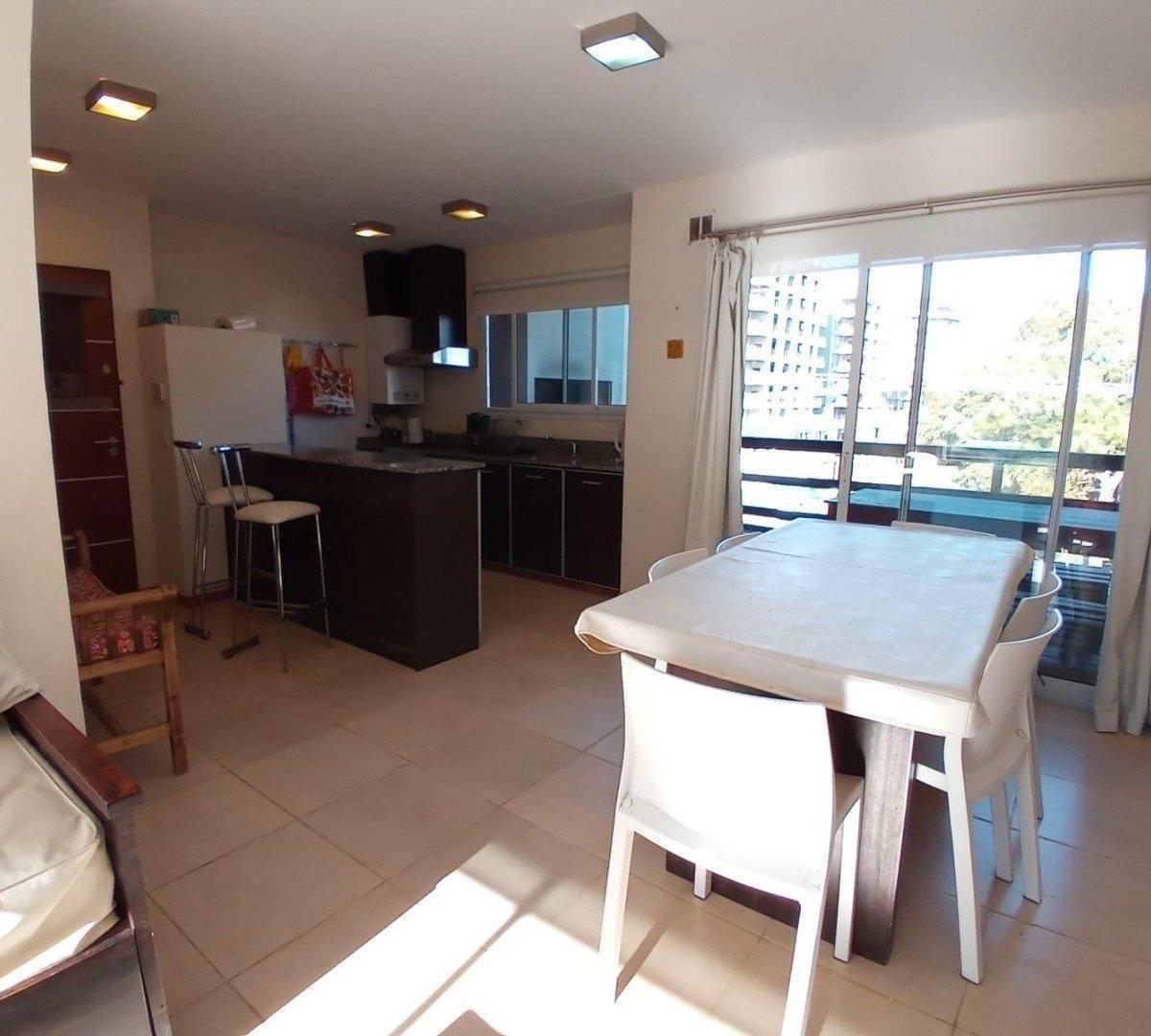 Foto de Departamento en Venta 2 Dormitorios con Pileta en Pinamar Zona Centro, imagen 5