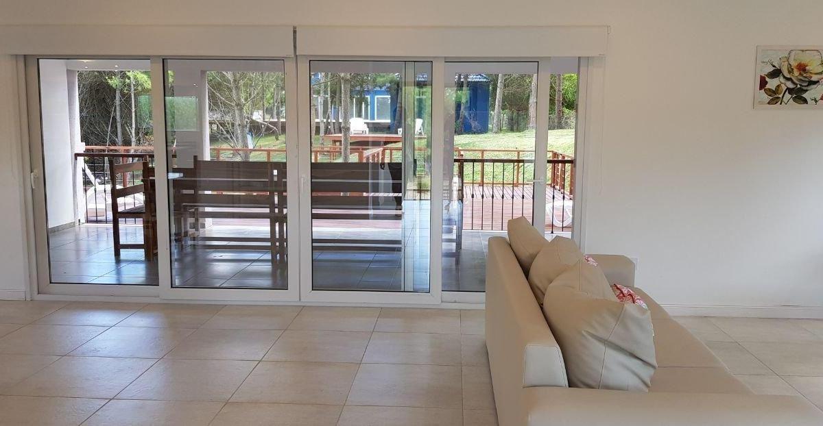 Foto de Casa 4 Dormitorios en Venta en Costa Esmeralda Barrio Residencial I, imagen 2
