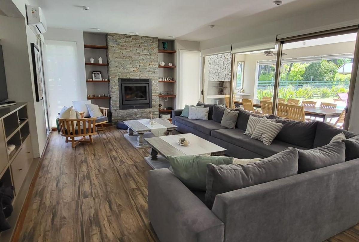 Foto de Casa 5 Dormitorios con Pileta en Venta en Pinamar Zona Norte, imagen 2