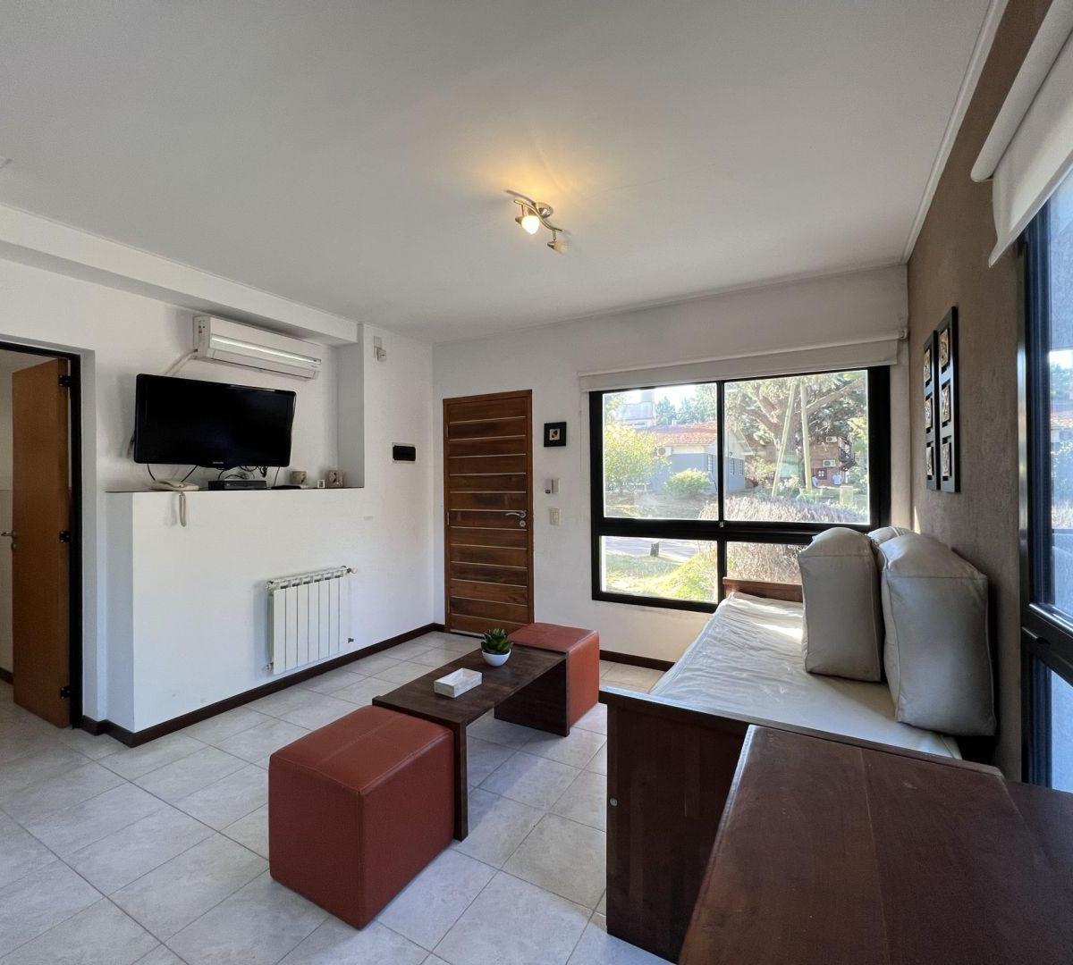 Foto de Departamento 1 Dormitorio en Venta en Pinamar Zona Duplex, imagen 3