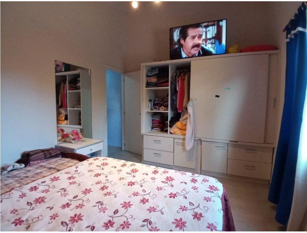 Casa 2 dormitorios. | Peru al 400