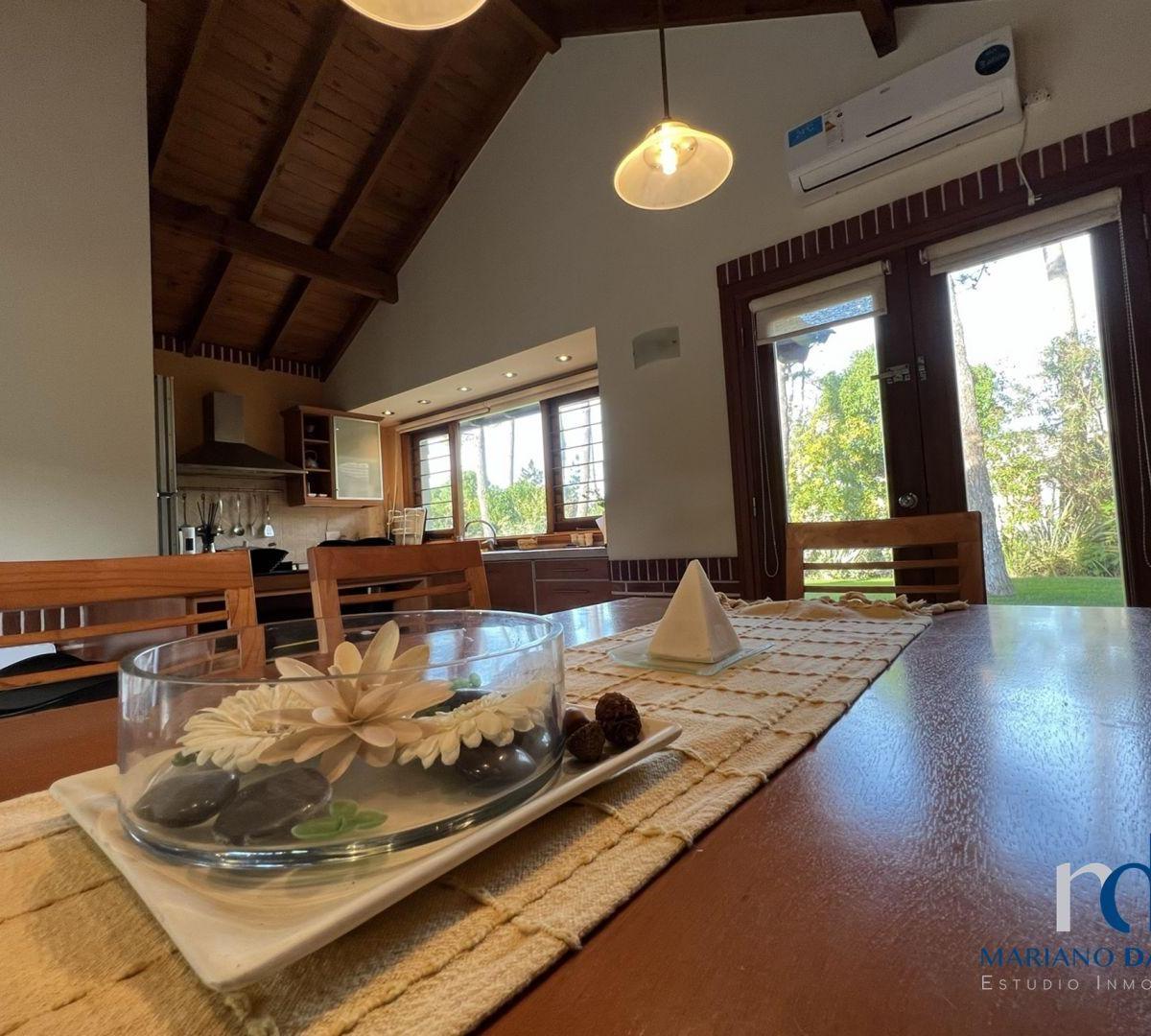 Casa en Venta 3 Dormitorios con Pileta en Pinamar Zona Norte Playa