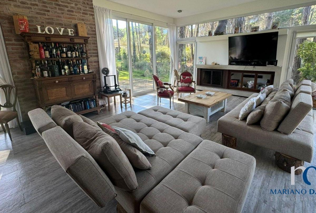 Casa 3 dormitorios. | Rey del Bosque al 1800