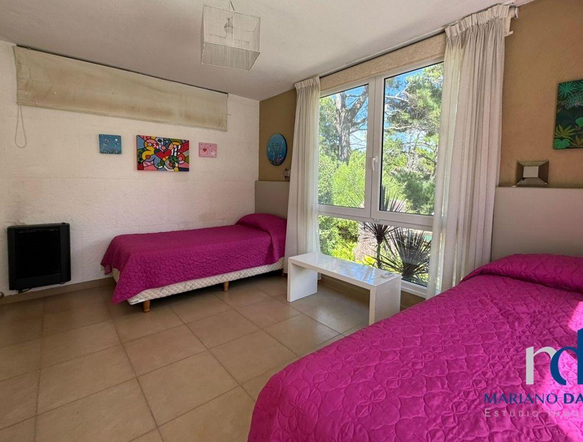 Casa 4 dormitorios. | Avestruz