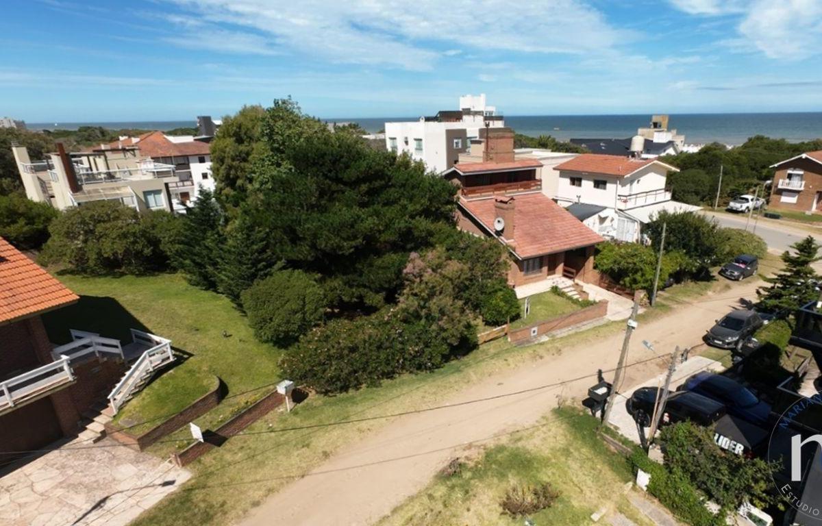 Lote Multifamiliar en Venta en Pinamar Zona Centro Playa