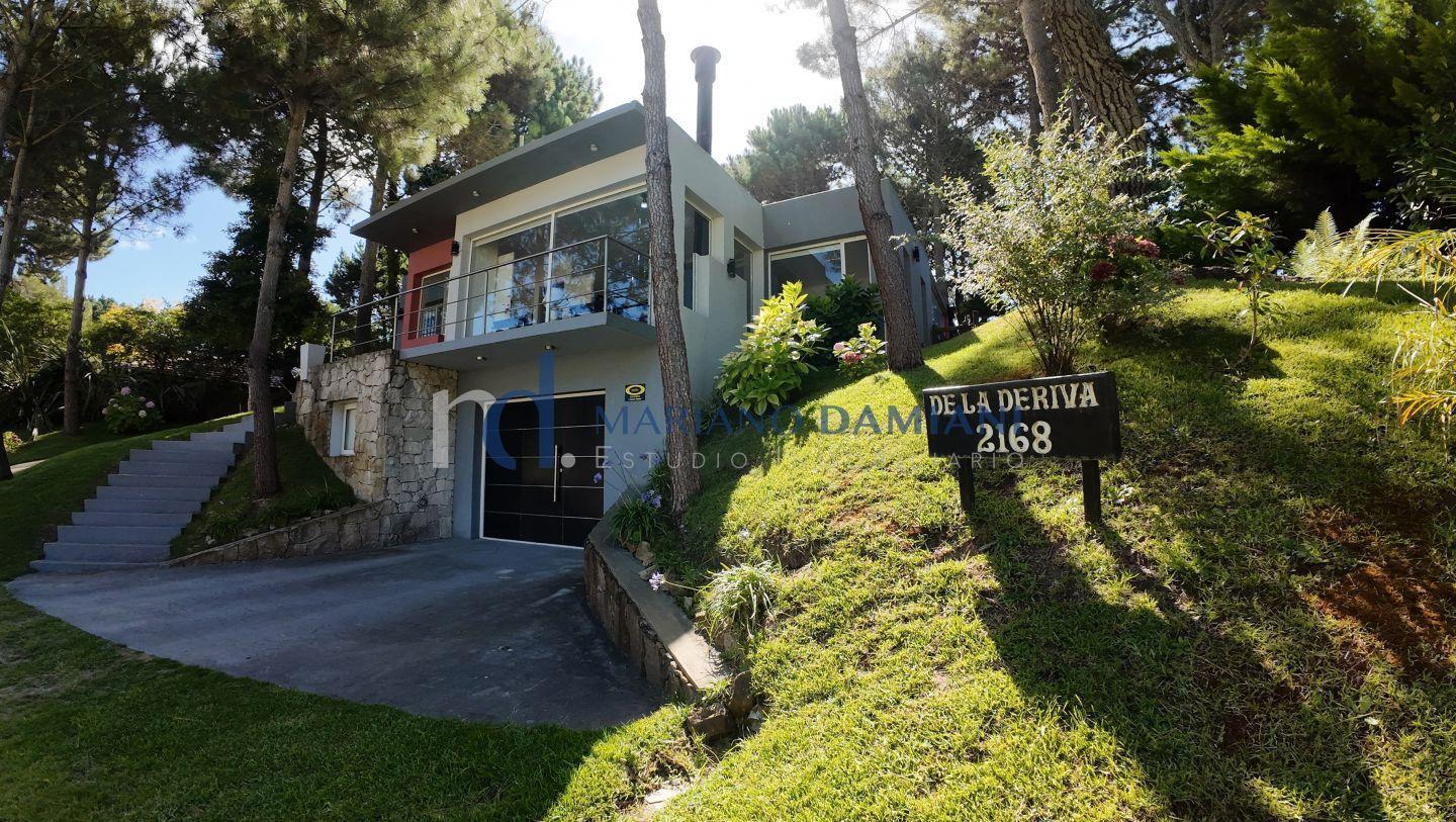 Casa 2 Dormitorios en Venta en Pinamar Barrio Álamos
