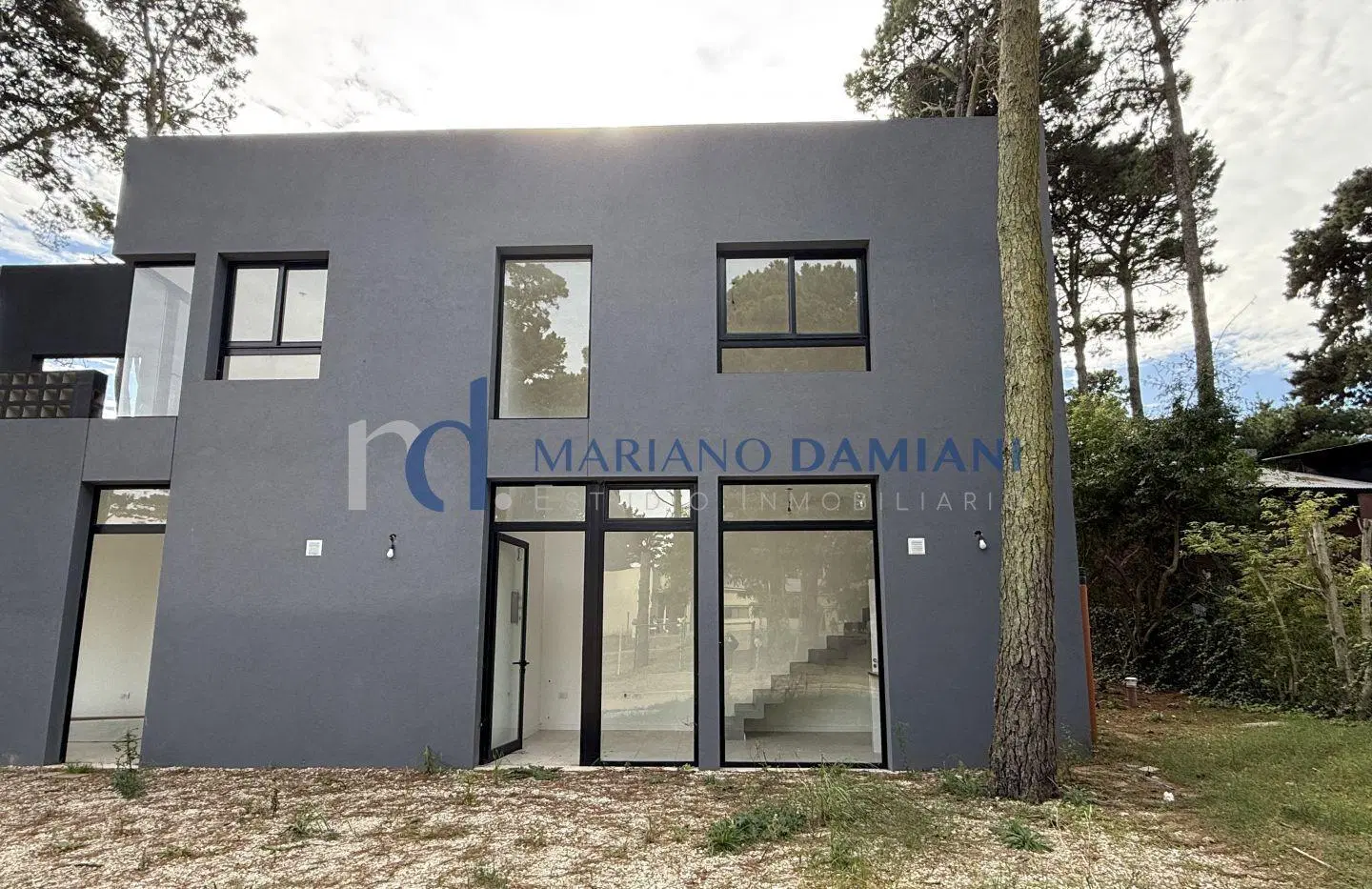 Local en Venta en Pinamar Zona Terminal 2