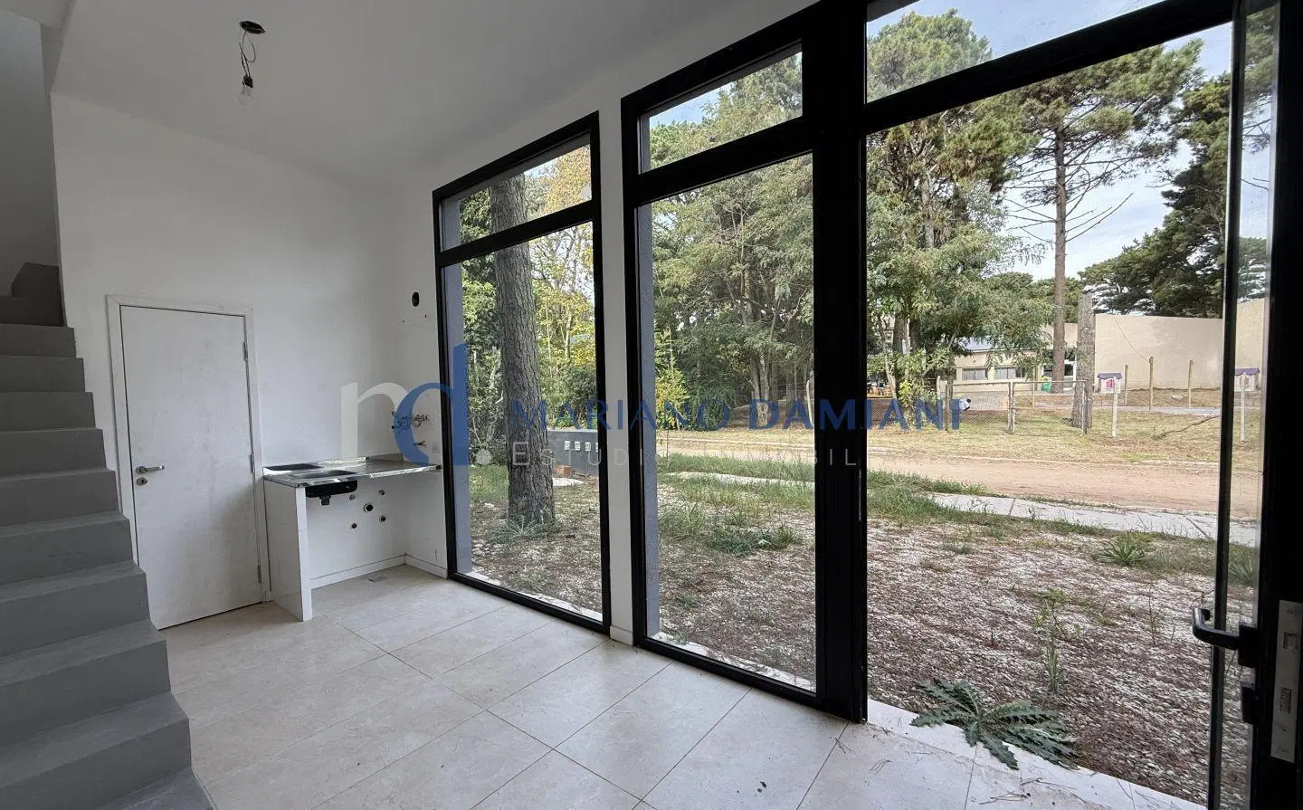 Local en Venta en Pinamar Zona Terminal 4