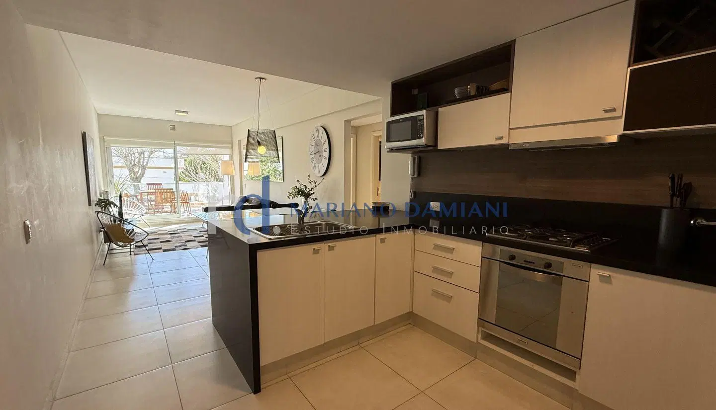 Departamento 2 Dormitorios con Pileta en Venta en Pinamar Zona Centro 3