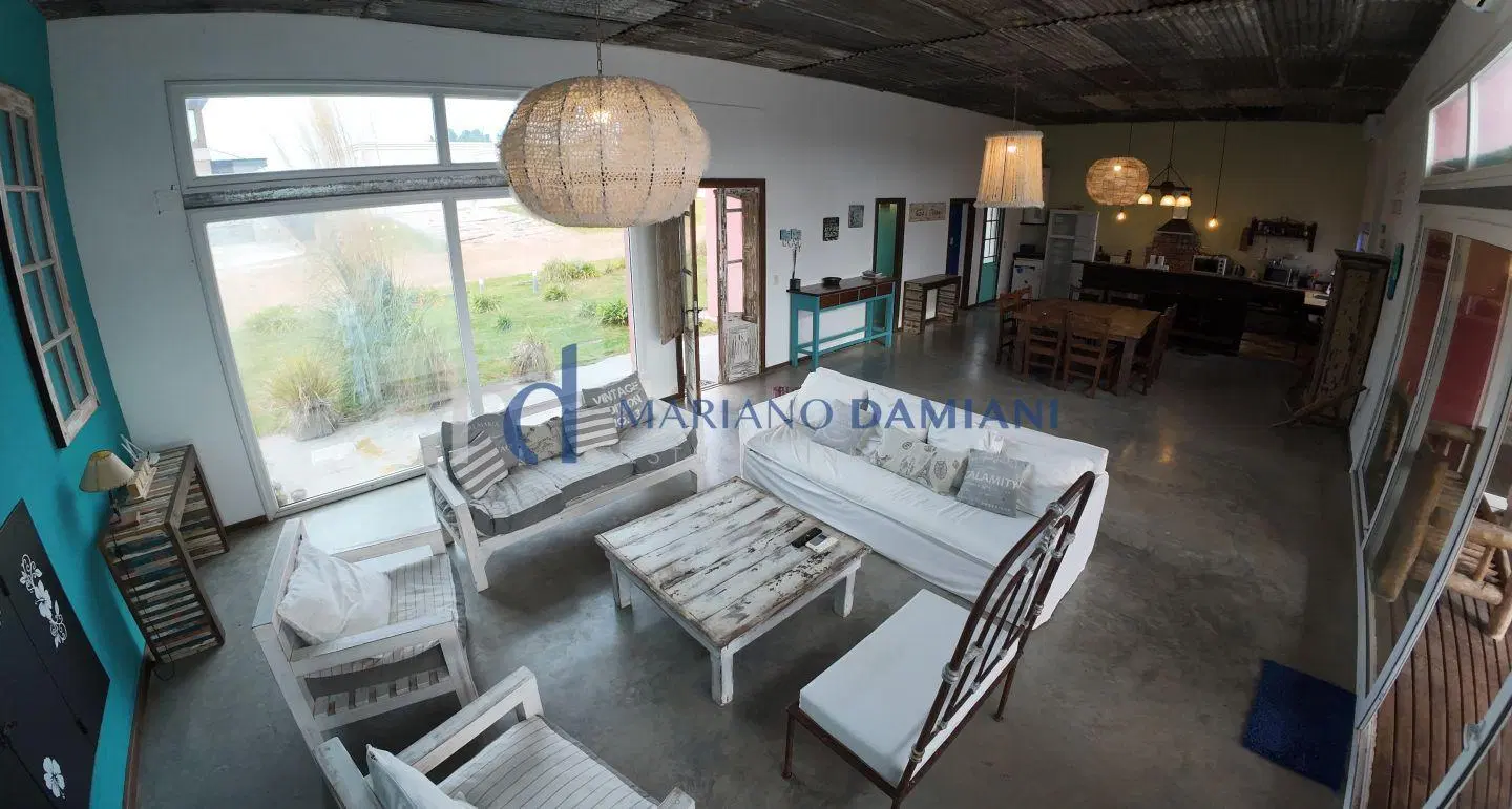Casa 4 Dormitorios con Pileta en Venta en Costa Esmeralda Barrio Ecuestre 3