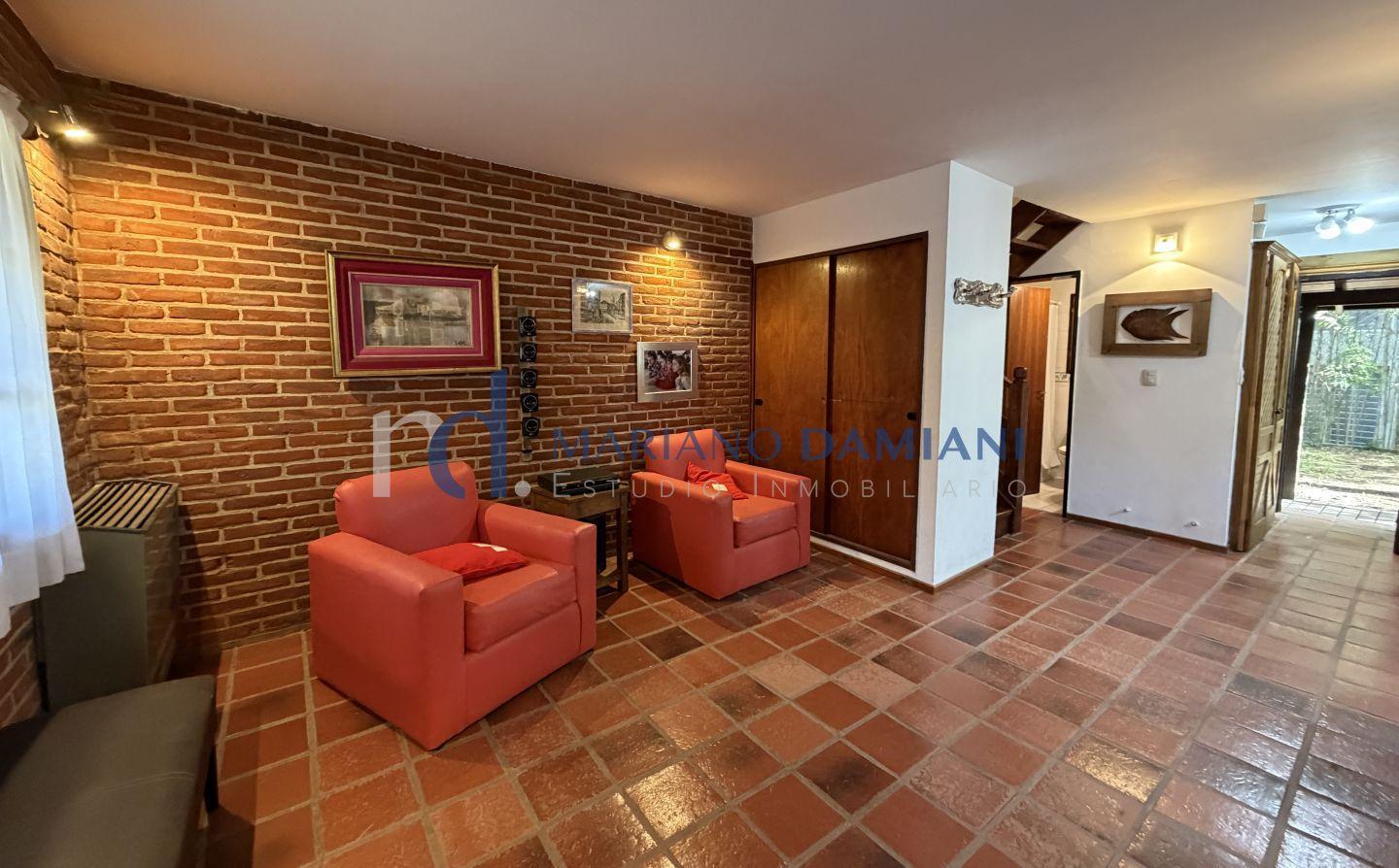 Foto de Departamento Triplex 3 Dormitorios en Venta en Pinamar Zona Centro, imagen 3