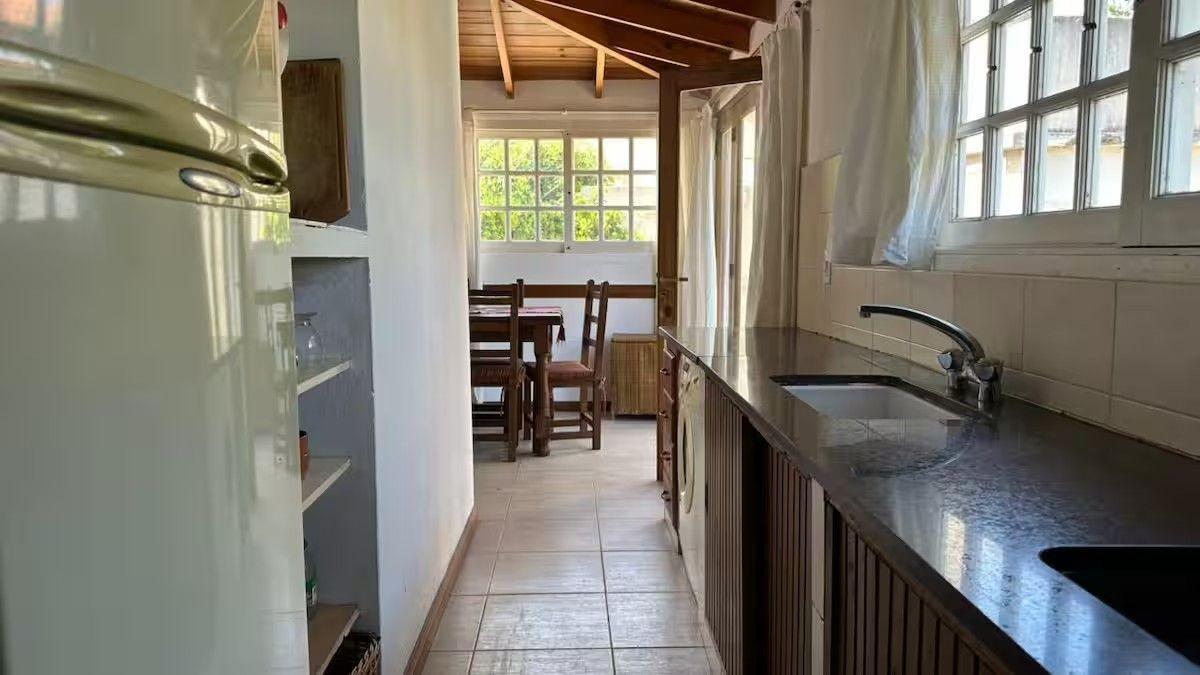 Foto de Casa 2 Dormitorios en Alquiler Temporario en Pinamar Zona Centro Playa, imagen 5
