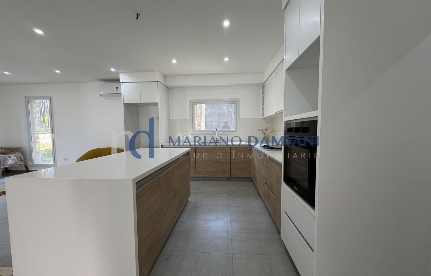 Foto de Casa 3 Dormitorios en Venta en Pinamar Zona Alamos, imagen 2