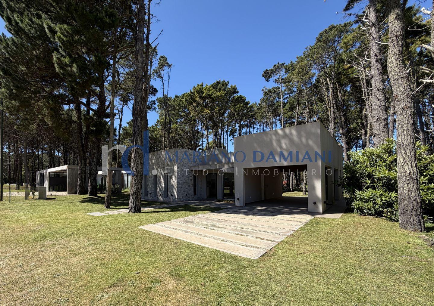 Foto de Casa 3 Dormitorios en Venta en Pinamar Zona Alamos, imagen 1