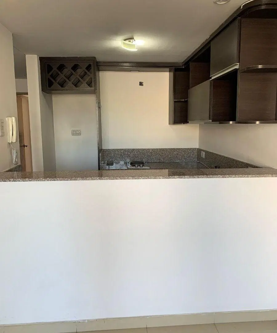 ALQUILER 2 AMBIENTES EN LOMAS DE ZAMORA. APTO VIVIENDA O PROFESIONAL 3