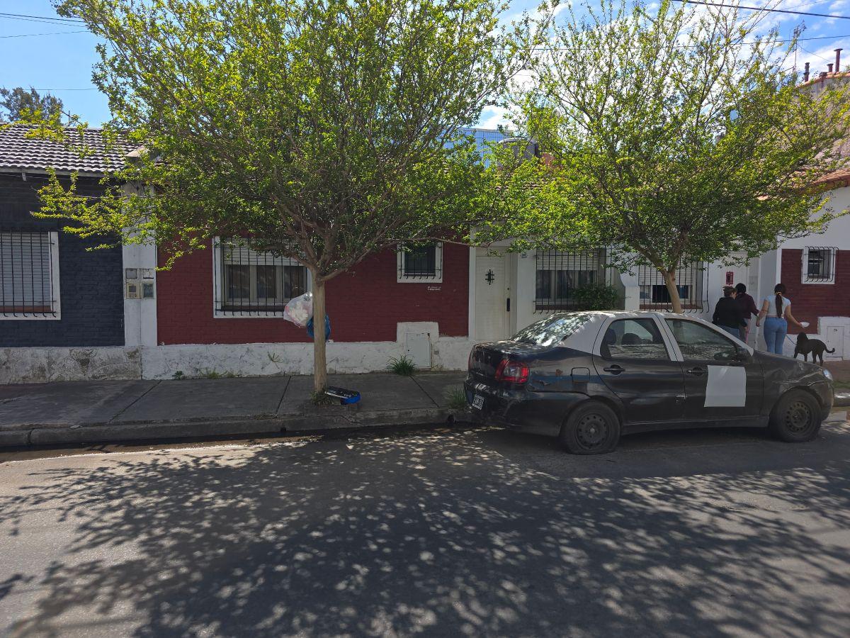 Foto de VENTA CHALET DE 3 AMBIENTES EN LANÚS ESTE, imagen 2