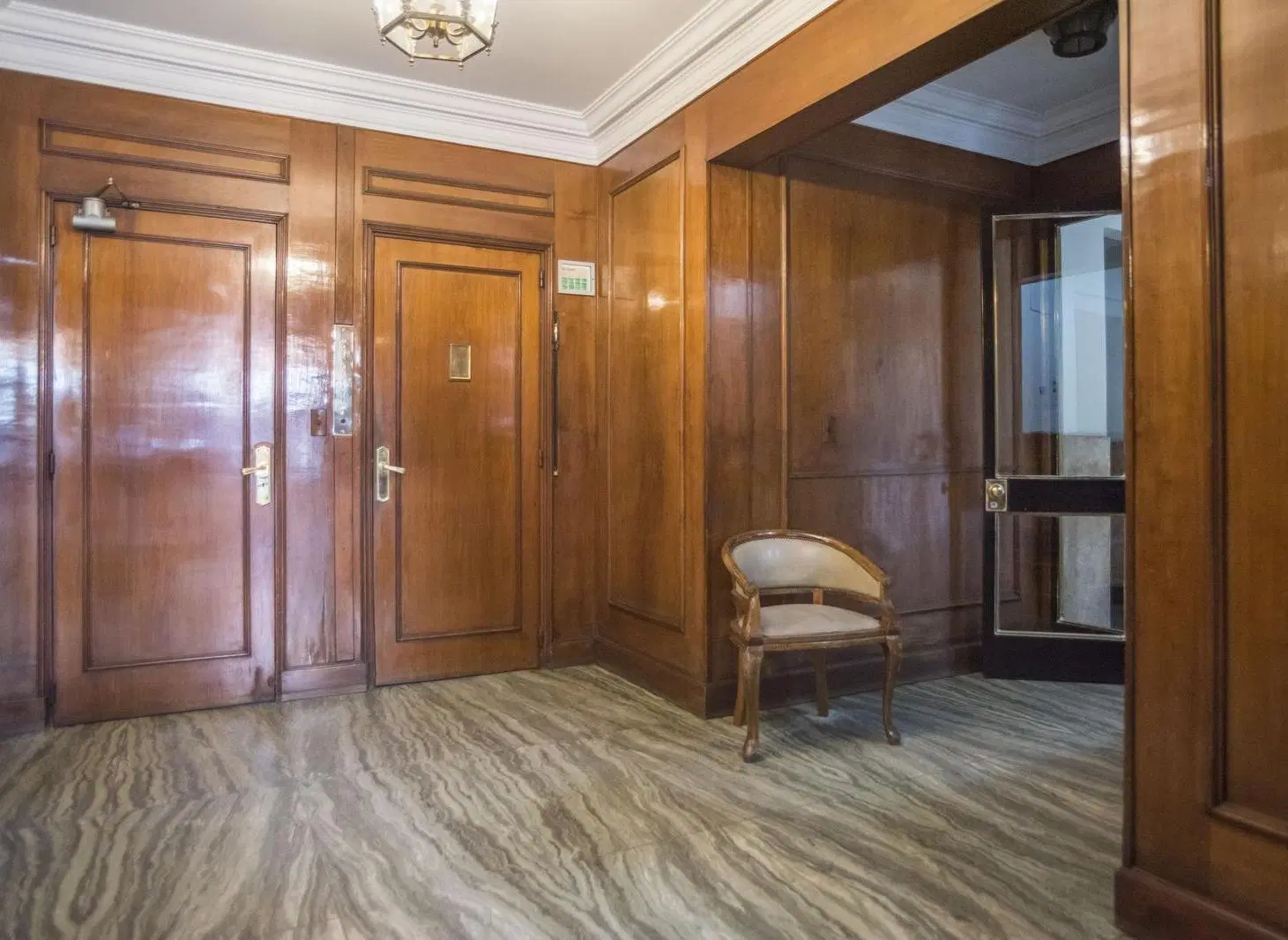 Departamento en Posadas y Montevideo 6 Piso Coch 2