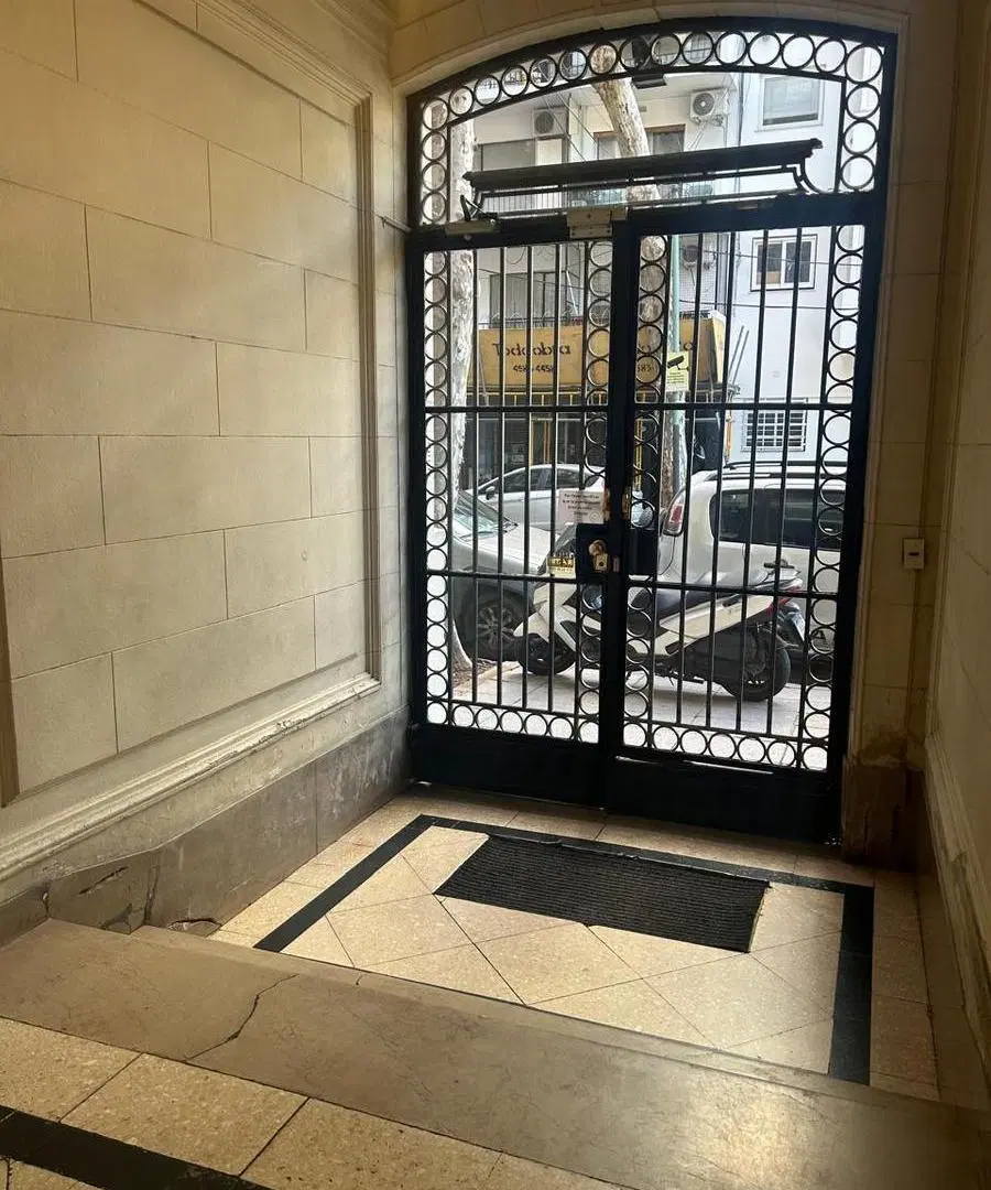 Departamento Arenales esq. Arabe Siria 4 Fte Antiguo 3