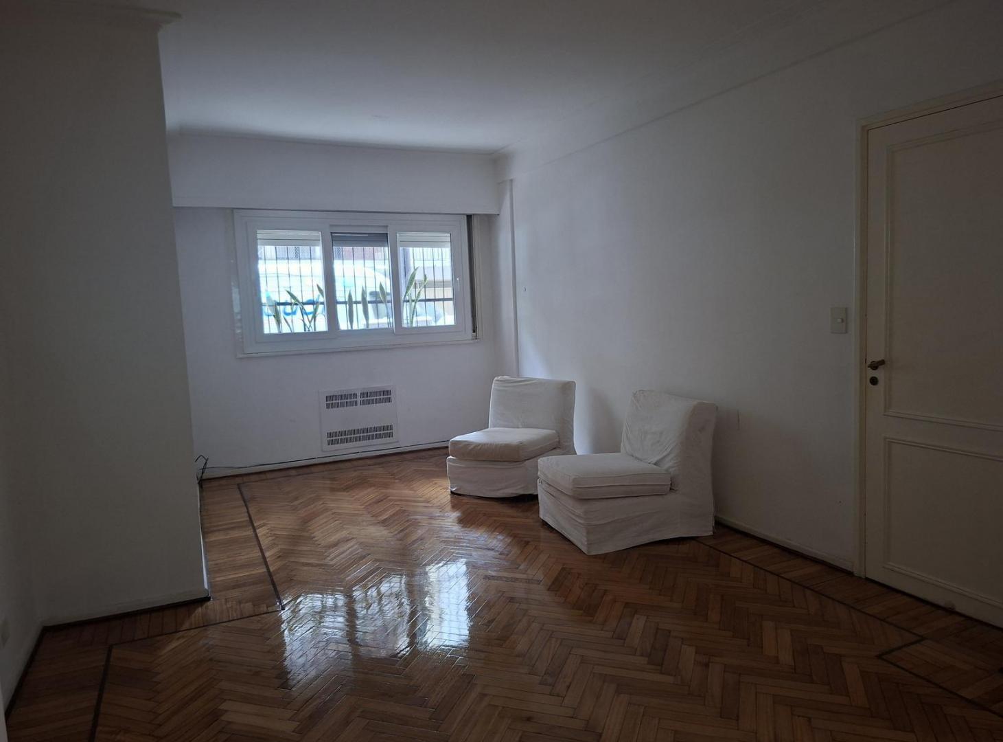 Foto de Departamento en Juncal 3600 PB Fte Amplio Patio, imagen 2