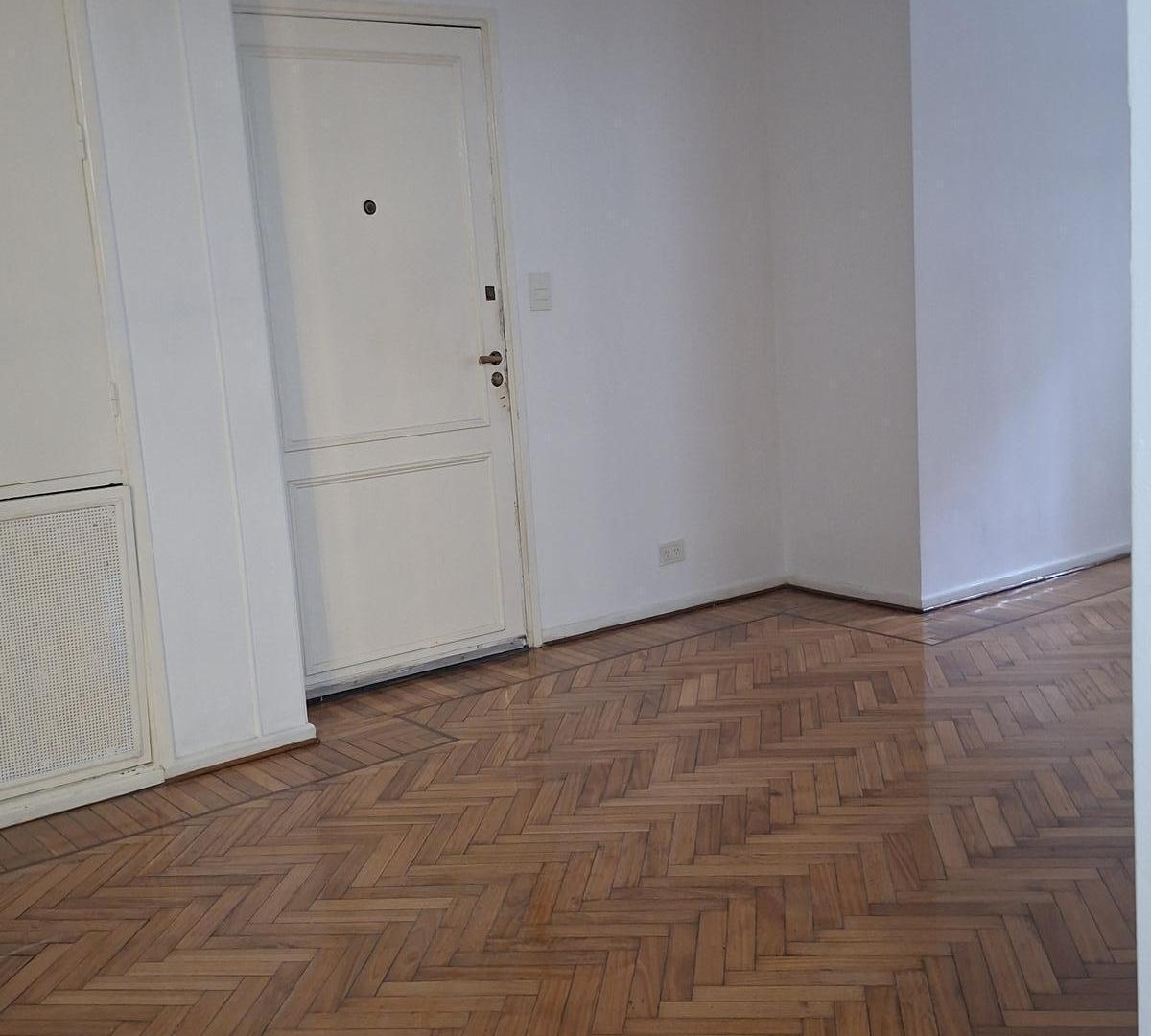 Foto de Departamento en Juncal 3600 PB Fte Amplio Patio, imagen 2