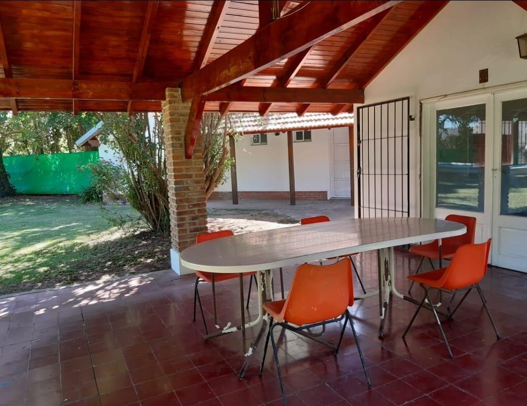 Foto de ¡Casa quinta con excelente ubicación! Posee 4 Lotes, imagen 2