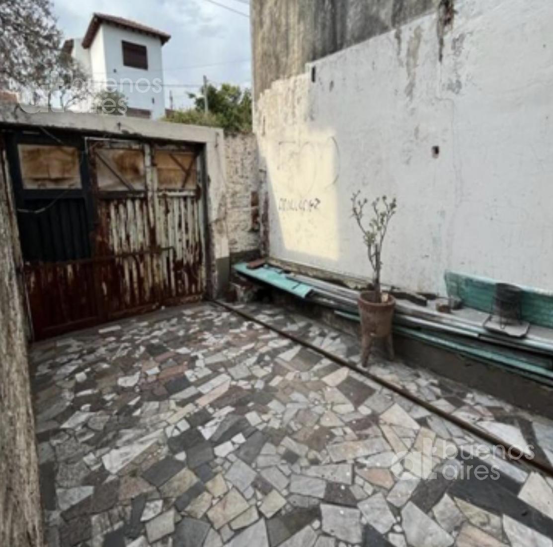 Monte Castro - PH 5 Ambientes Al Frente con Ingreso Independiente - Sin Expensas 5