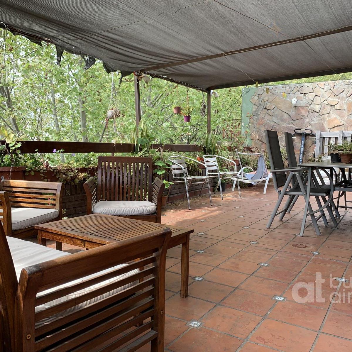 Liniers - PH 5 Ambientes Tipo Casa Al Frente con Terraza Propia - en Venta - Apto Credito 1