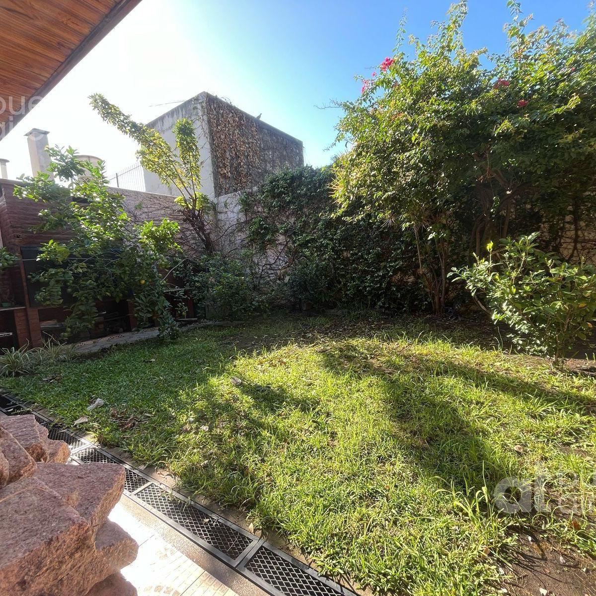 Venta Casa 5 Ambientes Lugano Barrio Almirante Brown 3