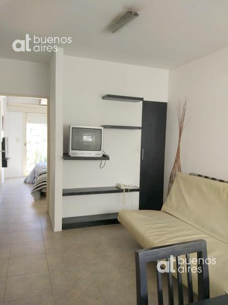 Villa Urquiza. Departamento 2 ambientes con balcón y amenities. Alquiler temporario sin garantía.