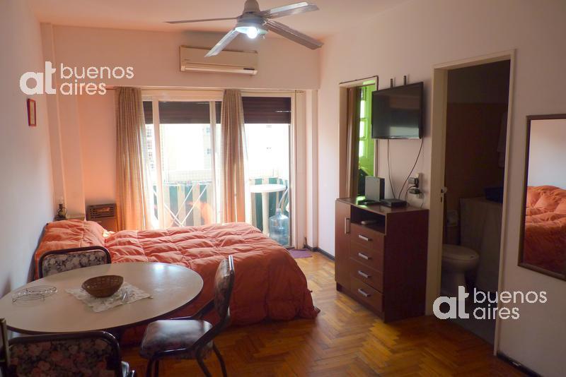 Departamento con balcón en alquiler temporario en Almagro