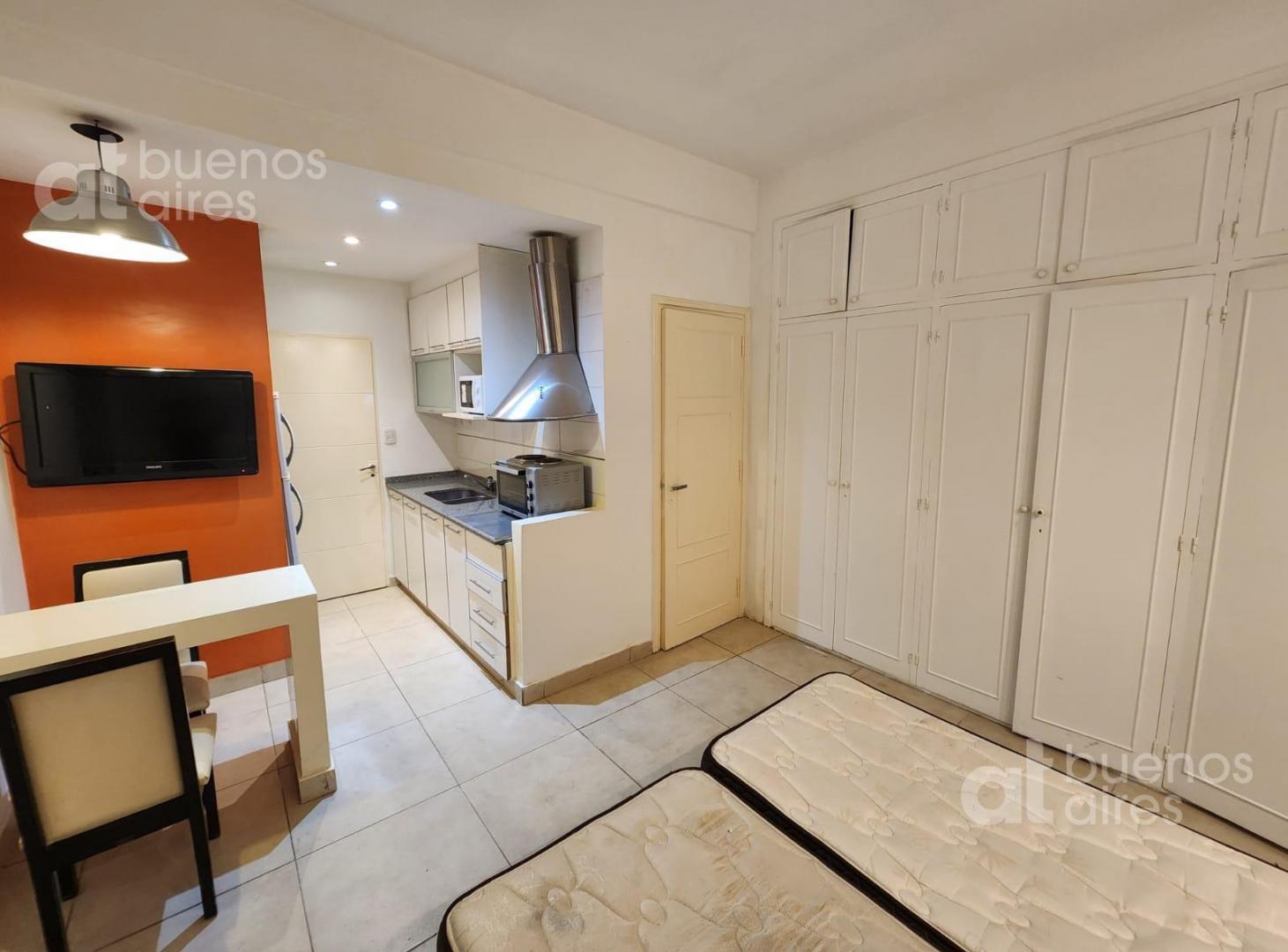 Recoleta - Departamento amoblado con patio - Alquiler temporario - Sin garantía
