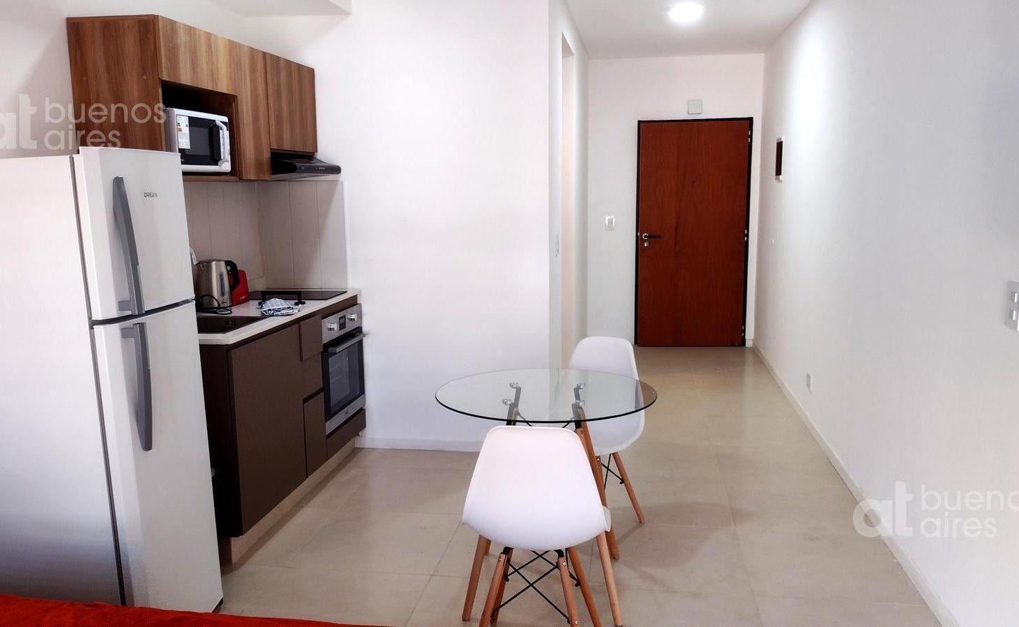 Departamento de un ambiente con balcón en el Barrio de San Cristóbal.
