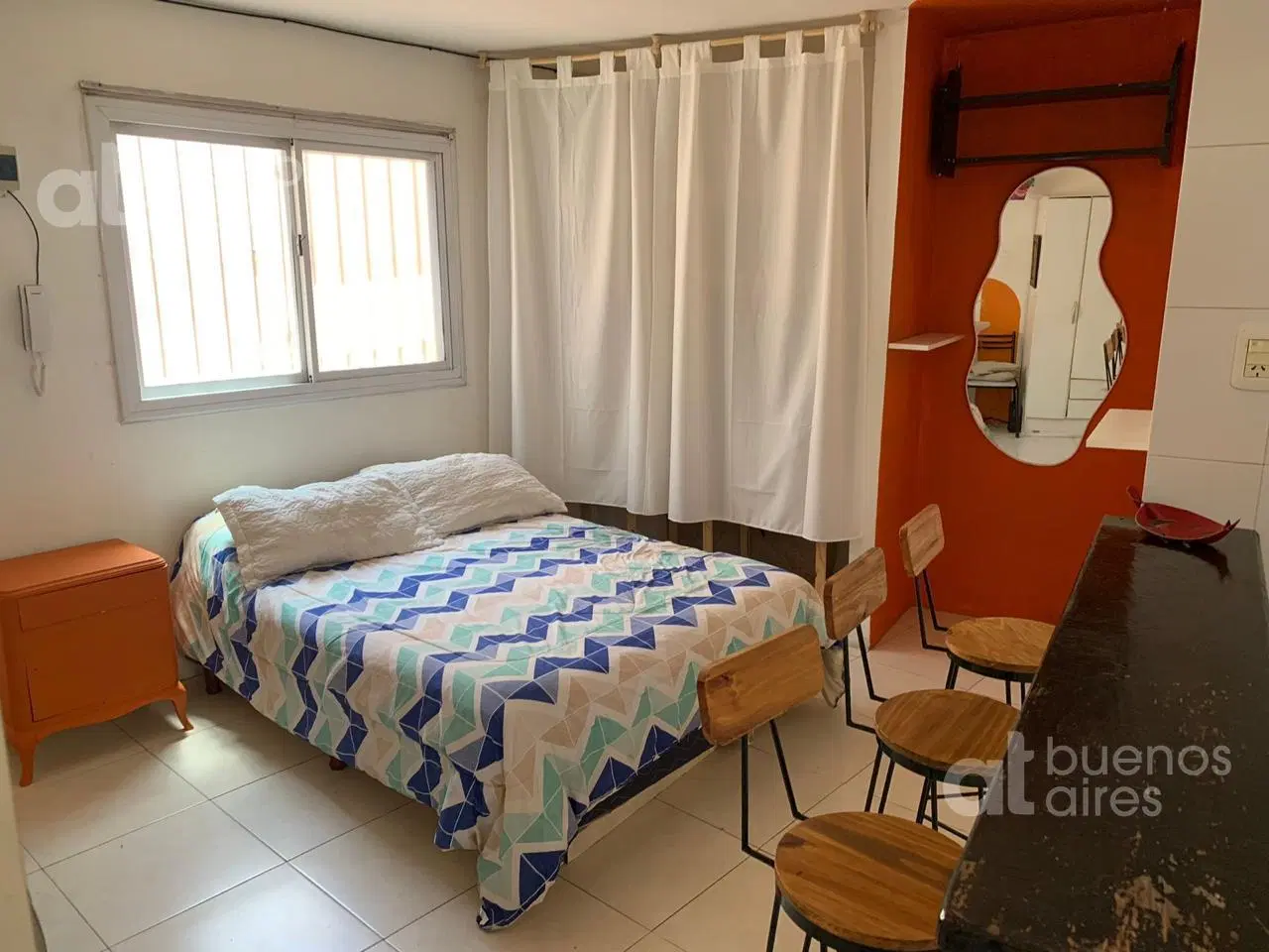 Departamento tipo PH amoblado para alquiler temporario en Balvanera 3