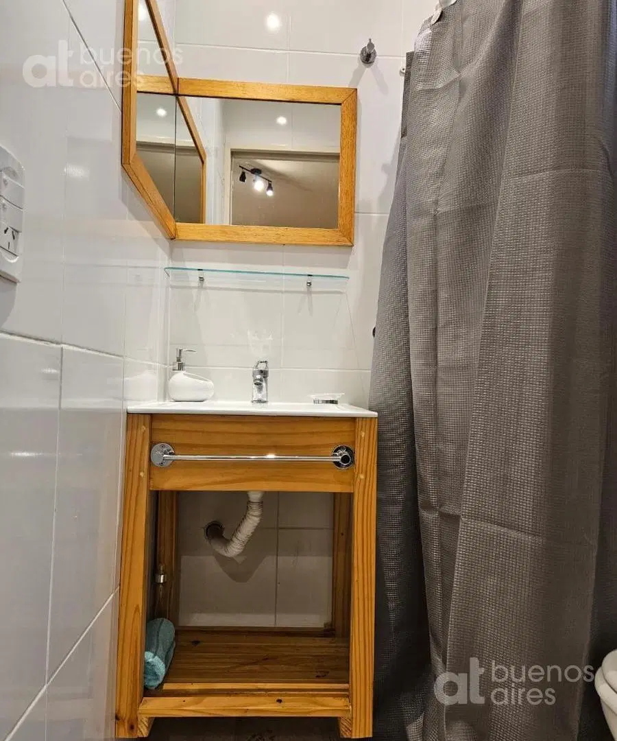 Departamento de 2 Ambientes con patio en San Telmo en Alquiler Temporario 3