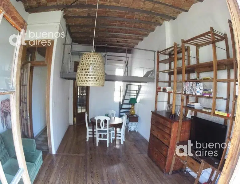 Departamento 3 ambientes con balcón en alquiler temporario en Monserrat 5