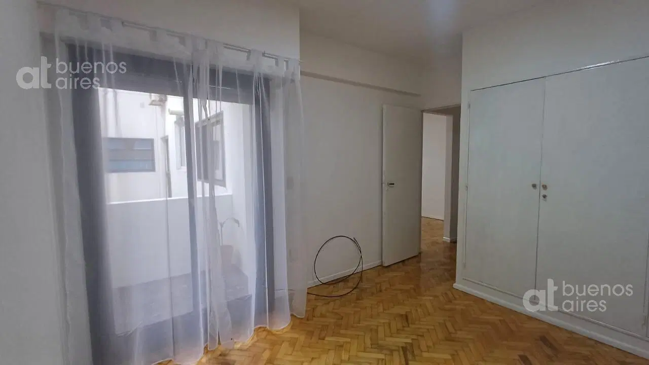 Departamento 2 ambientes con balcón 3