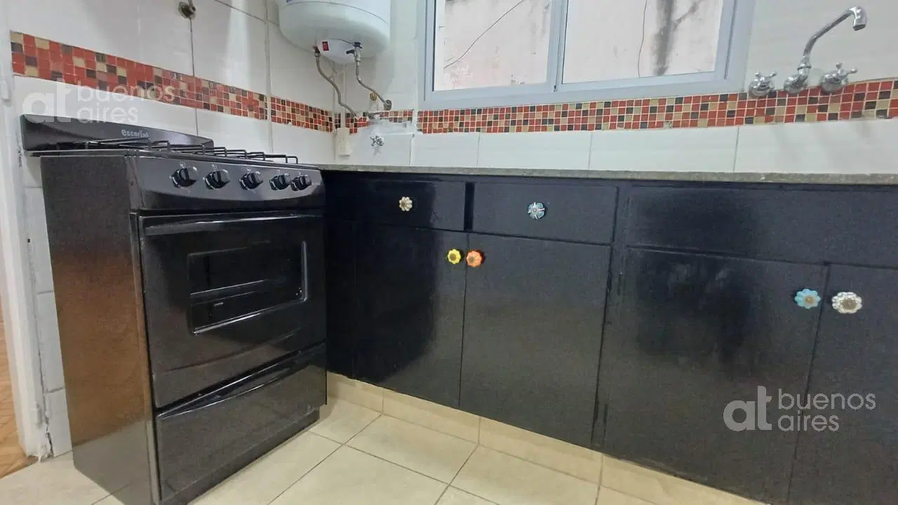 Departamento 2 ambientes con balcón 5