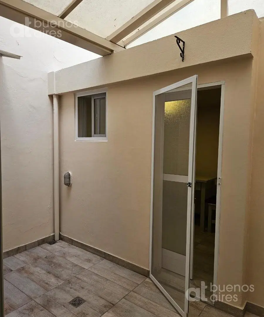 Departamento de 2 Ambientes con patio en San Telmo en Alquiler Temporario 4
