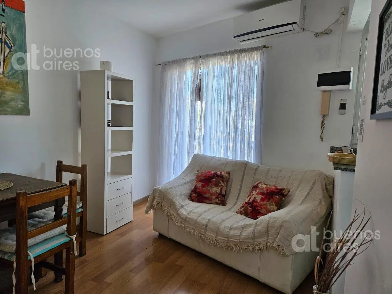 Departamento 2 ambientes con balcón en Almagro en alquiler temporario 4