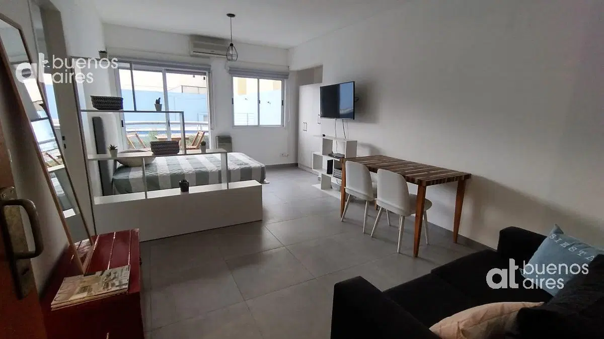 Departamento con balcón y amenities en alquiler temporario Chacarita 1