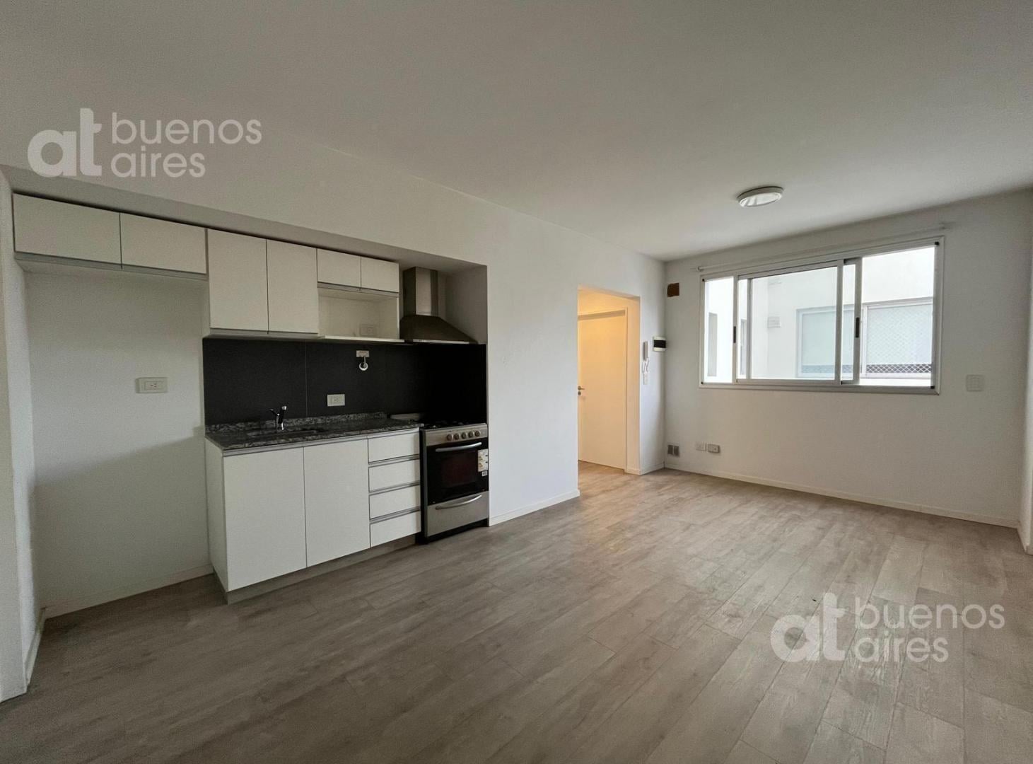 Dos ambientes con balcón en Alquiler VIlla Crespo
