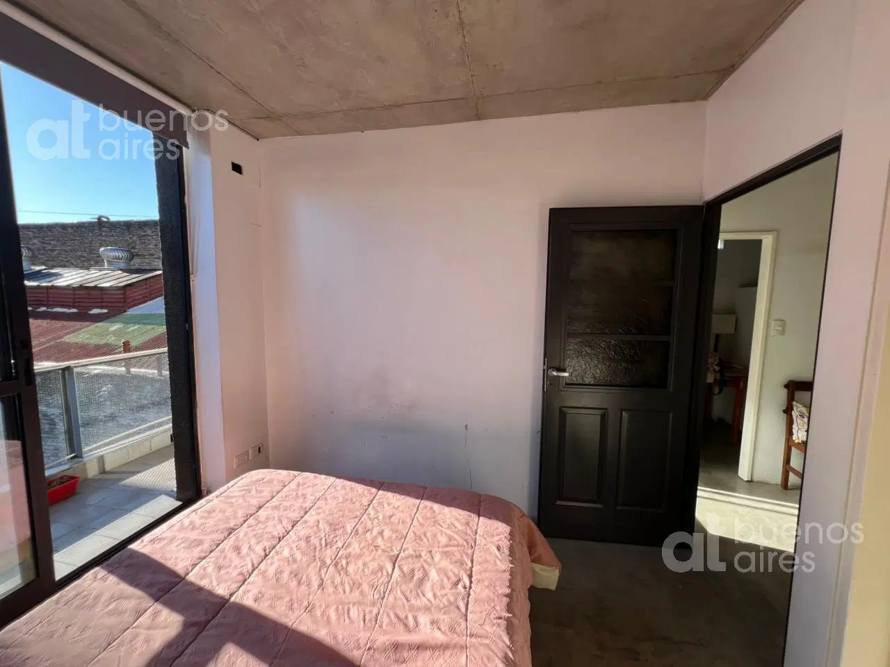 Departamento 3 ambientes con balcón y cochera en Barracas en Alquiler temporario 3