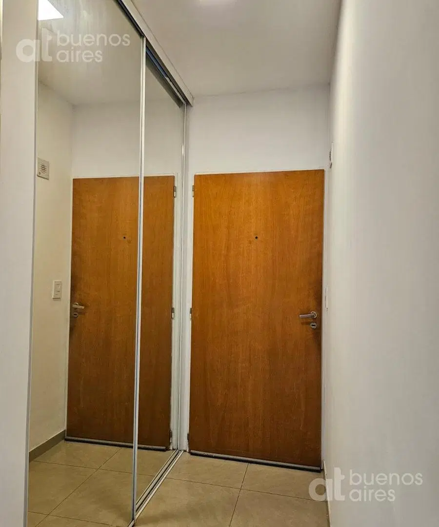 Departamento en alquiler con balcon y amenities en Monserrat 1