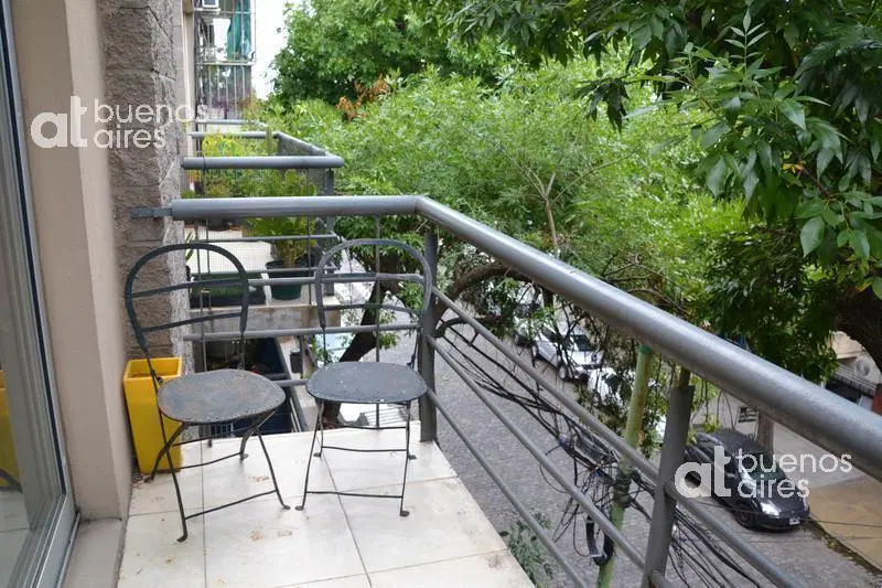 Monoambiente con balcón en alquiler temporario en Parque Patricios 3