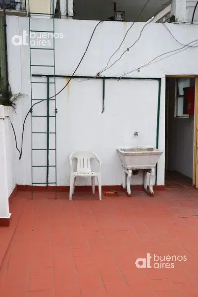 Departamento monoambiente con terraza en Balvanera en Alquiler Temporario 5