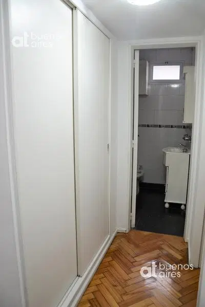 Departamento 2 ambientes con balcón en alquiler temporario en Recoleta 5