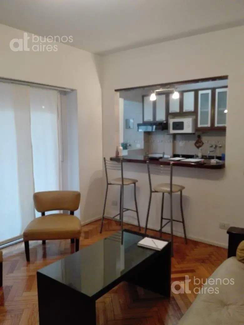 Departamento 2 ambientes con balcón en alquiler temporario en Recoleta 4